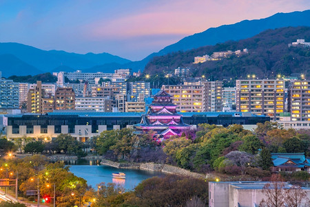 历史亚洲暮与日本广岛城堡的天线之景地标高清图片素材