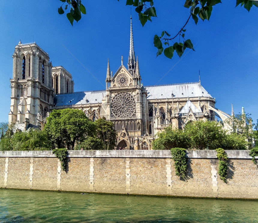 巴黎圣母院大教堂引用天主圆顶欧洲法国旅游图片