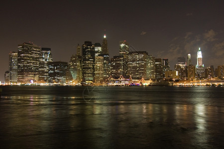 中央纽约市下曼哈顿天空新的图片