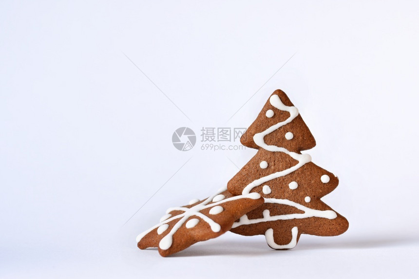 圣诞树和雪花形状饼干图片