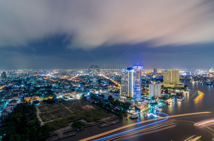 水曼谷市时光现代建筑高角曼谷夜景Twwightlight交通场景图片
