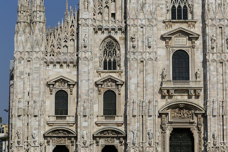 大理石细节米兰教堂或迪奥莫是的哥特堂雕塑图片