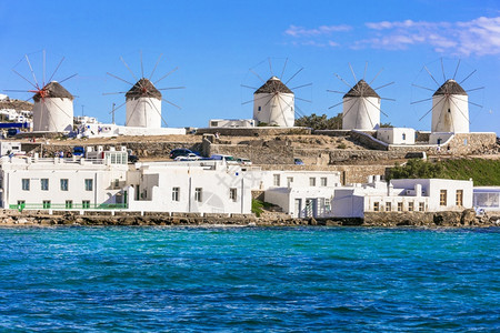 假期著名的希腊传统风车Mykonos岛Cyclades希腊传统风车循环的采取高清图片素材