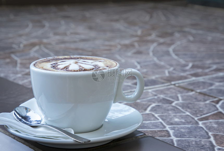 热的颜色喝杯咖啡一配上美丽的艺术早餐配着咖啡拿铁的早餐玛奇朵图片