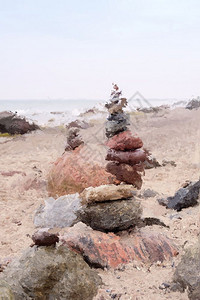 Pebbles平衡塔数字绘画大气层均衡丰富多彩的图片