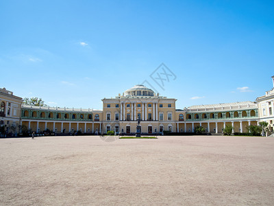 纪念碑地标正面2019年5月4日在俄罗斯圣彼得堡帕夫洛斯基巴的保罗皇帝宫住宅高清图片素材