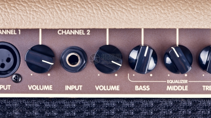 声音获得均衡器带有knobs的egun吉他放大器控制面板图片