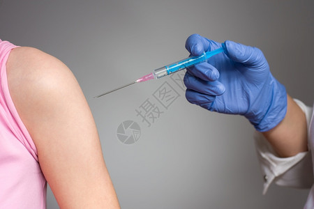 患者接种疫苗特写图片