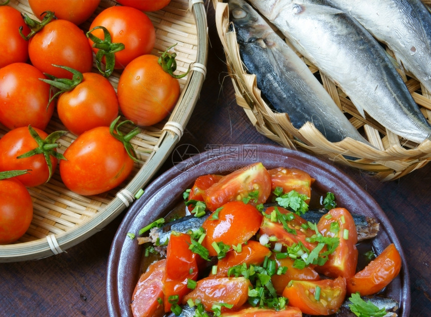 番茄炖鱼图片