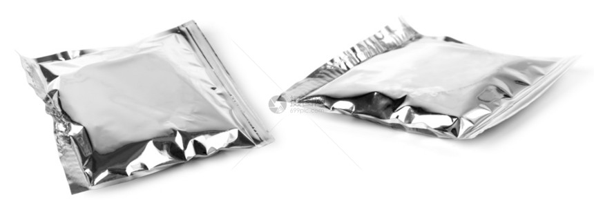 满的液体白色背景铝袋和剪切路徑的紧闭产品图片