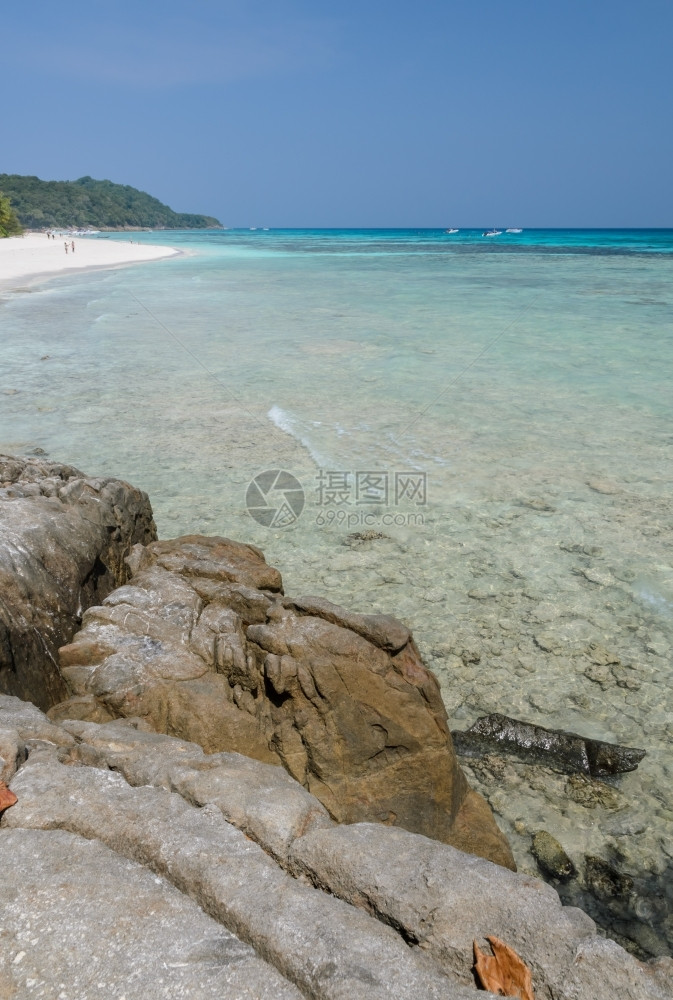斯米兰天船泰国西家公园KohTachai的美丽白色沙滩和水晶清图片