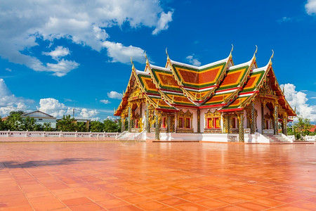 亭金子文化在佛教堂寺庙馆殿堂僧侣院内装饰的泰国圣殿艺术图片