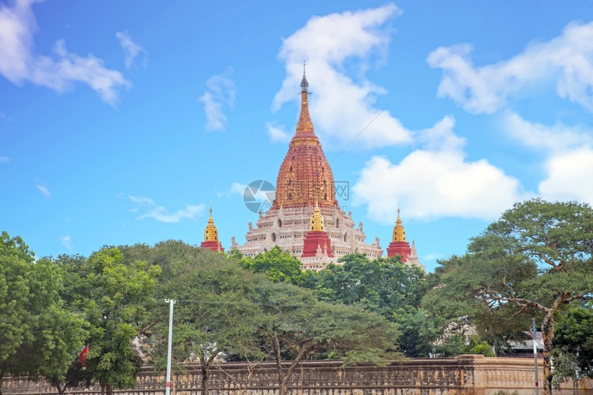 缅甸巴甘阿南达寺庙如画建成文化图片