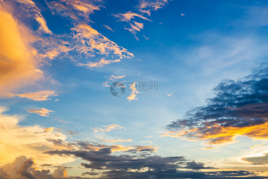 平流层暮景观蓝色天空背纹理白云日落图片