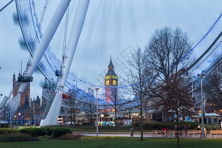 十二月伦敦2014年月5日晚间大本和威斯敏特桥与伦敦之眼泰晤士河国民图片