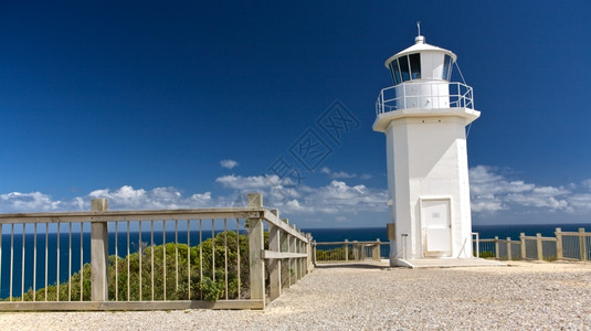 奥特韦灯塔海洋的白灯塔色展望大海的观光奥特韦希望旅游背景