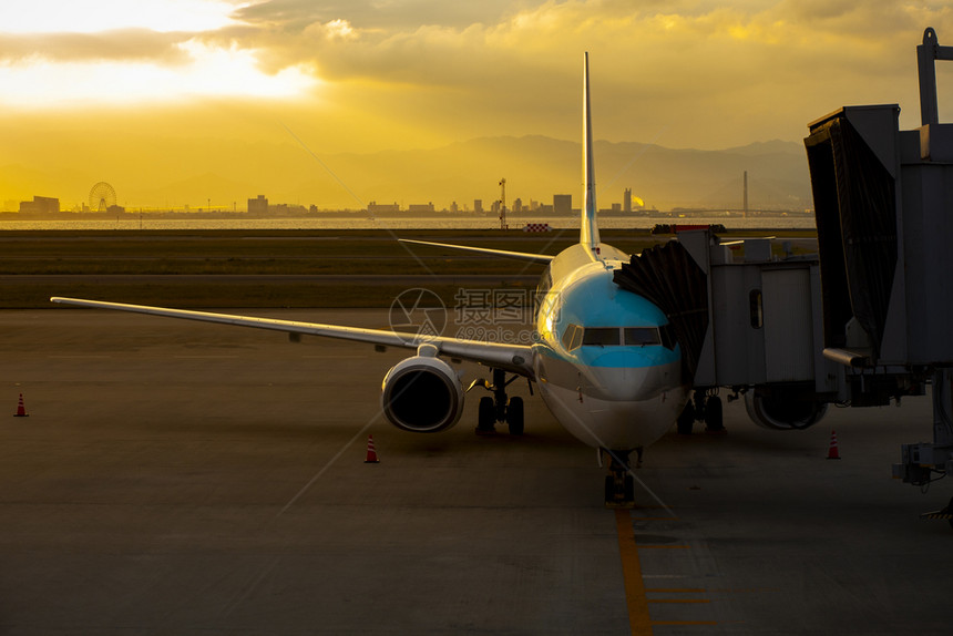 座舱飞行员运输用于空和货物后勤业务的国际机场客运及货后勤业务图片