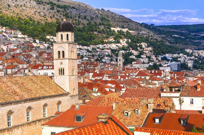 杜布罗夫尼克欧洲Dubrovnik镇克罗地亚达尔马提的得里海边受欢迎的旅游和轮目地天线图片