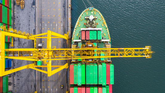 半深海港集装箱船卸公海集箱船商业物流进出口货运空中俯视图进口经过图片