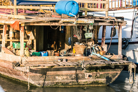 缅甸在巴甘伊洛瓦底河上居住的缅甸渔船亚洲人景观木头图片