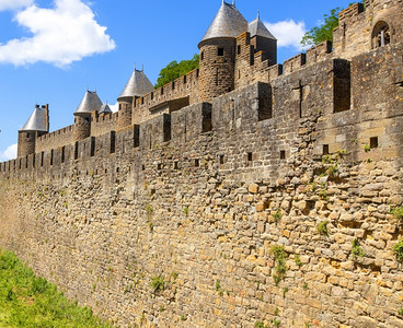 中世纪石块堡垒的墙景强化白天石工图片