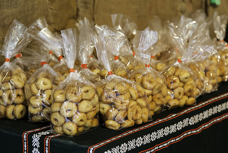 可口棕色的家庭自制甜圈袋传统糕点甜品的详情优质图片