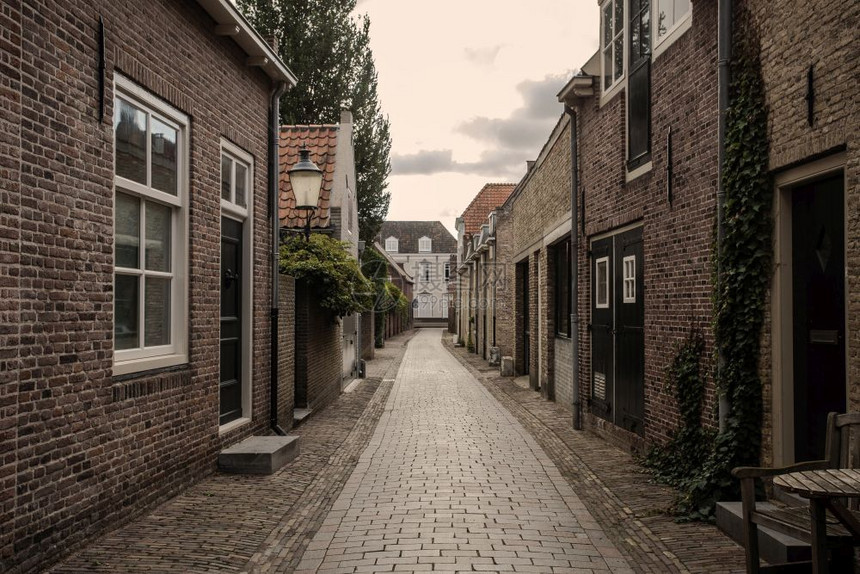 外部的结石建筑学荷兰传统建筑的美丽街道舒适的历史建筑荷兰传统建筑的美丽街道图片