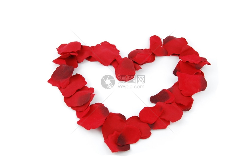 亲爱的门户14白色的种背景玫瑰花瓣所形成的美丽红心图片