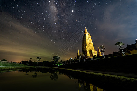 泰国KrabiKrabi泰国天寺庙佛教图片