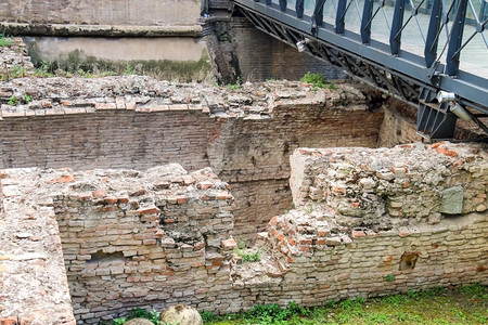 意大利语欧洲的博洛尼亚的盖拉波塔加利亚拉古城门附近的废墟加列拉图片