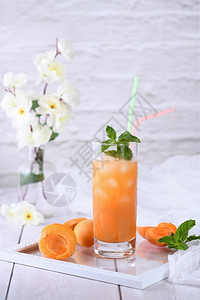 杏子果汁图片