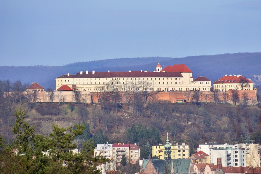 捷克欧洲最顶端城市的布诺捷克欧洲之顶有纪念碑和屋顶美丽的古老城堡Spilberk安全波西米亚一般的图片
