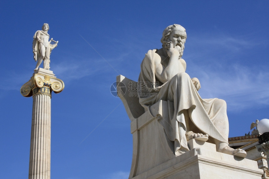 天空胡须教希腊苏格拉底古代哲学家和阿波罗太阳神医学和艺术在希腊雅典学院前的新古雕像图片