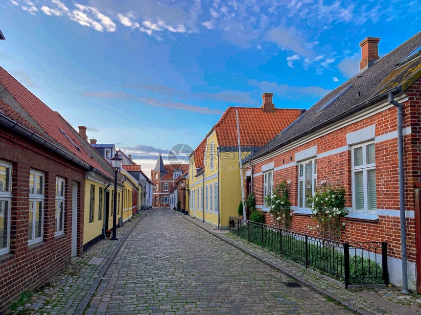 Ribe是丹麦和斯堪的纳维亚最古老现存城镇著名的最老图片