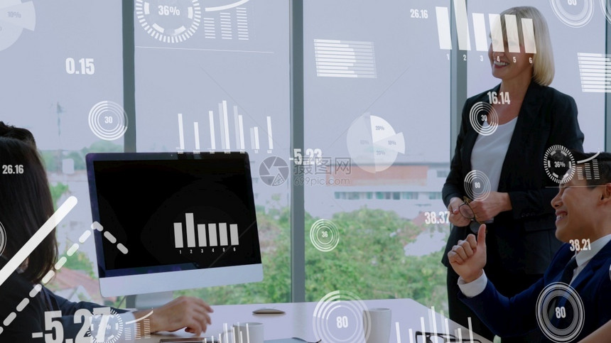 会议商业数据分析技术的创意视觉营销分析和投资决策的数字据概念商业分析技术的创意视觉管理男人图片