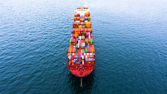 用于商业货运进出口的集装箱船运载航视船抵达商业港口葡萄牙天线运输图片