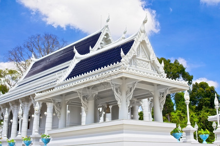 祈祷龙泰国克拉比镇KaewGrovaram寺庙传统的图片