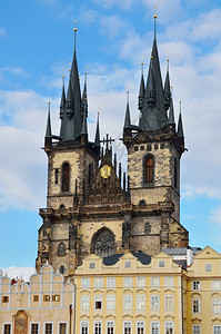 寺庙城市捷克上帝之母蒂恩布拉格前的圣母教堂捷克真主之母家图片