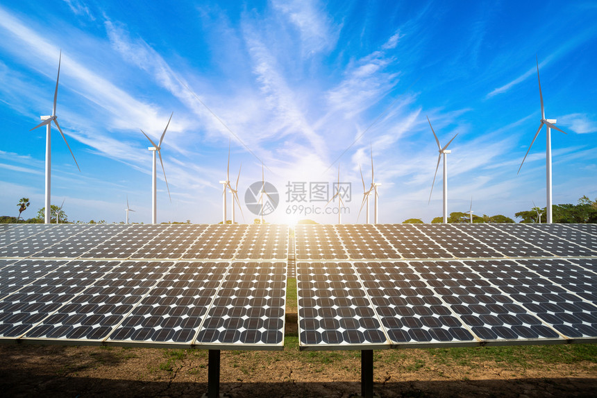 未来安装行业太阳能电池板与风力涡轮机对抗山景与蓝天云替代能源概念清洁绿色图片