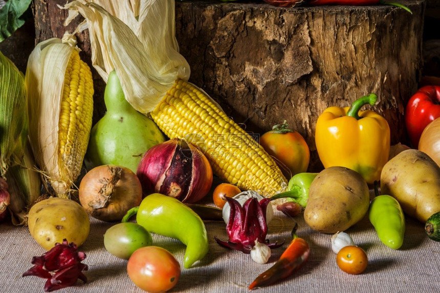 蔬菜草和水果作为烹饪的原料自然厨房农业图片