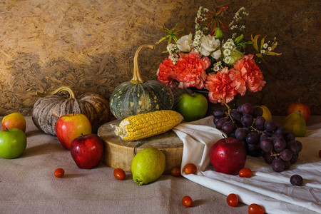 蔬菜农业秋季与果实相伴的永生和一朵美丽的花图片