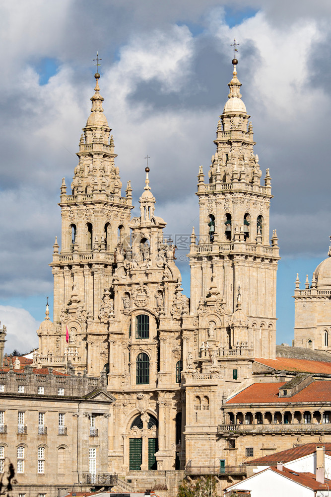 圣地亚哥德孔波斯特拉大教堂有一个新的恢复巴洛克外墙建筑圣詹姆斯图尔特圣地亚哥加利西班牙的朝圣命运宗教的詹姆士图片
