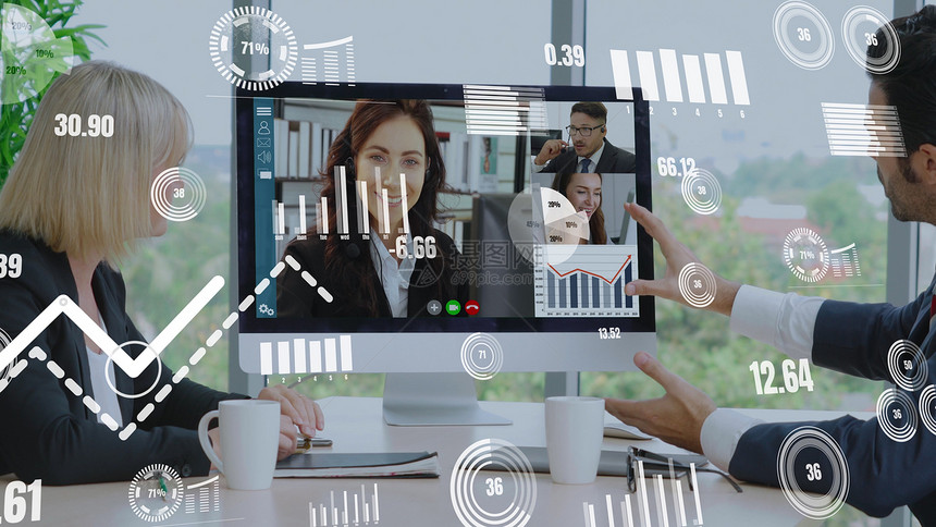 金融企业员工视频电话会议中商务人士的创意视觉营销数据分析和投资决策制定的数字技术概念企业员工视频电话会议中商务人士的创意视觉频会图片