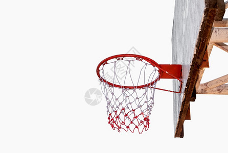 包含轮缘在白色背景上隔离的篮球环形含有剪切路径的文件复制图片