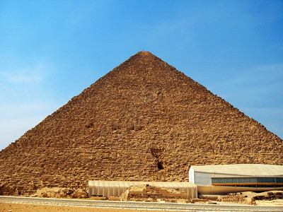 埃及沙漠吉萨的金字塔建筑学开罗游客图片