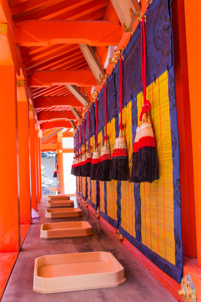 宝塔日本的钟声与京都神庙法西美因纳里神社内部的织物息相关这是日本京都著名的神道庙小路美丽的图片