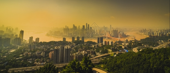 地标城市景观重庆华市心长江上空的天线洪崖洞图片
