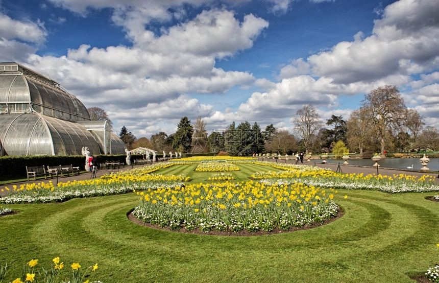 田园诗般的曾是树篱2014年3月5日伦敦皇家植物园于1759年成立203年被宣布为教科文组织世界遗产址校对Soup图片