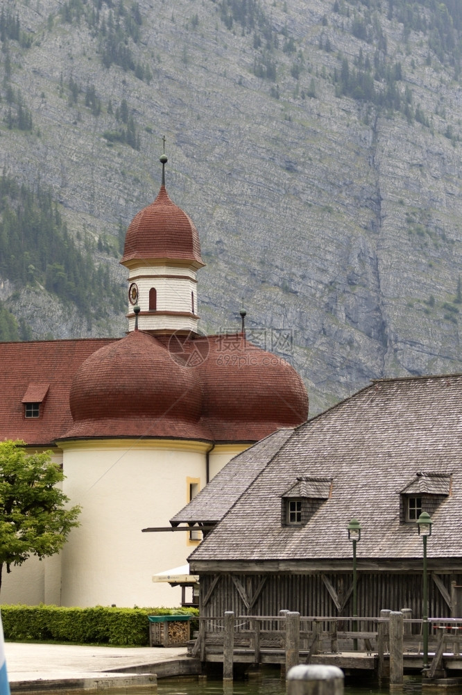 2016年5月9日德国巴伐利亚阿尔卑斯的圣巴塞洛缪教堂之景山奥地利巴塞洛马图片