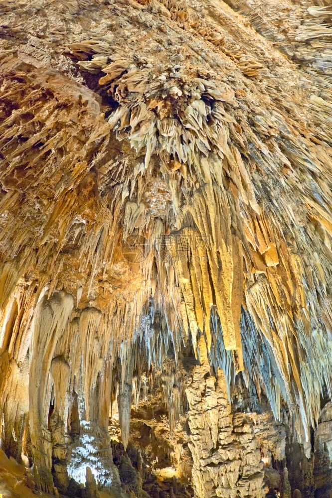 Valporquero洞穴Vegacervera莱昂省卡斯蒂利亚和莱昂西班牙欧洲矿物生群落地理图片